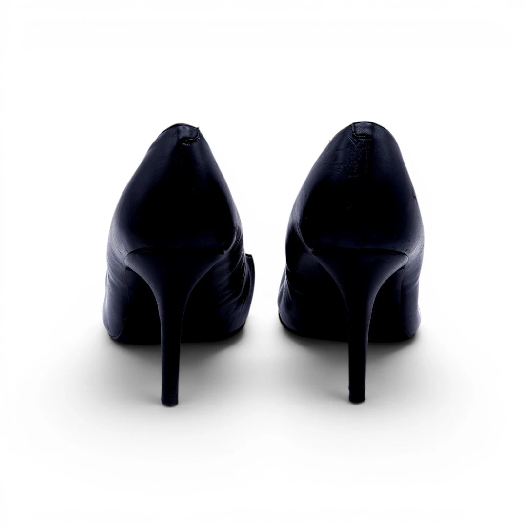 NINE WEST