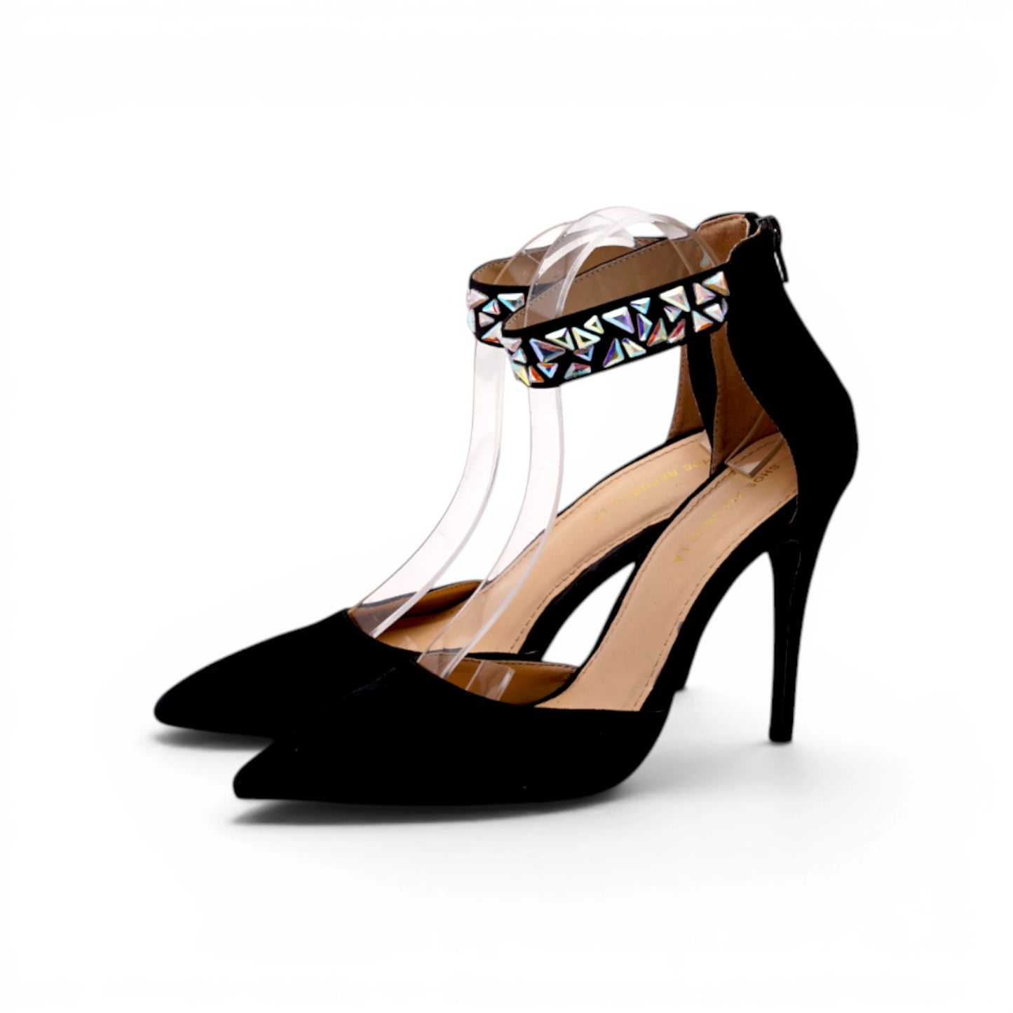 SHOE REPUBLIC