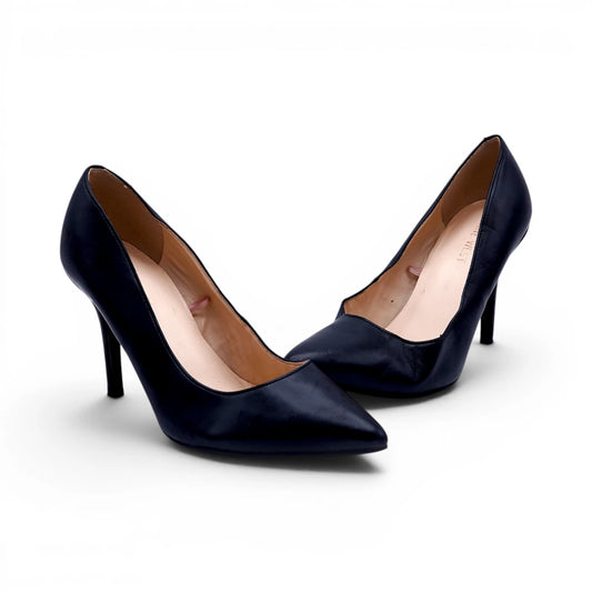 NINE WEST
