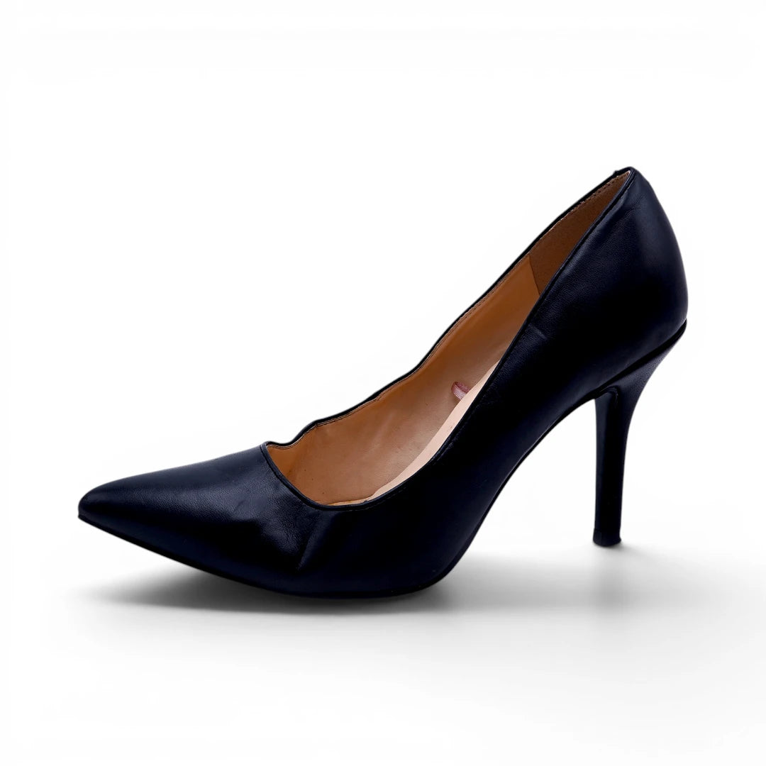NINE WEST