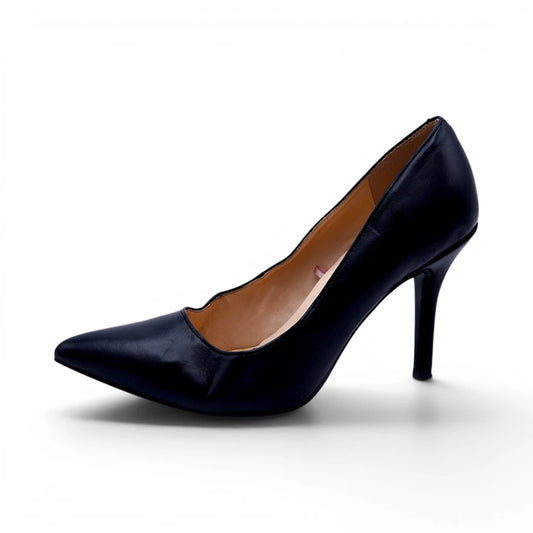 NINE WEST